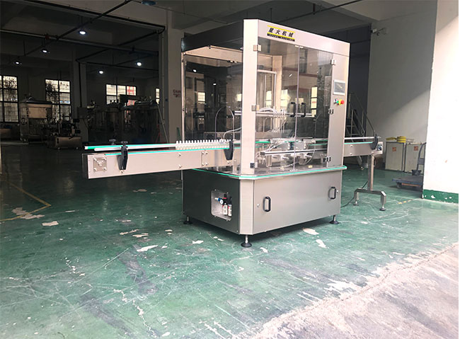 星火小型灌裝機(jī)設(shè)備展示